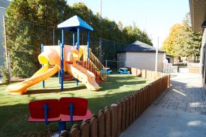 Cour extérieure - CPE Tante Michèle